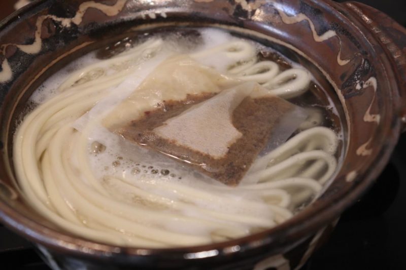 山本屋本店・自宅用味噌煮込みうどん作り方