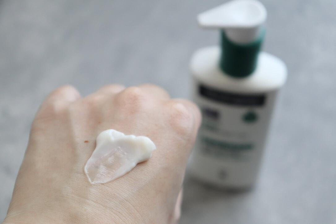 田中みな実さんおすすめ背中ケア|ニュートロジーナ ノルウェーフォーミュラ インテンスリペア CICA ボディエマルジョン の使用レビュー&口コミや特徴