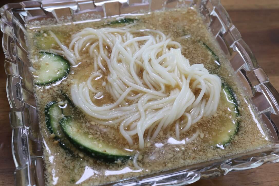 辻ちゃんそうめんレシピ｜辻希美さんの「きゅうりたっぷりごまだれそうめんつゆ」の作り方！実際に作ってみた