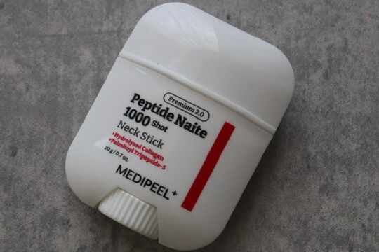 小田切ヒロさんおすすめ首ケア「MEDIPEEL プレミアムペプチドナイテ1000ショットネックスティック」 とは？口コミ・効果・評判・感想・特徴など