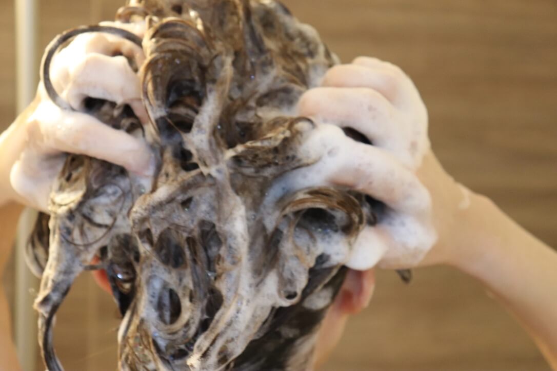 【クーポン有】ONSENSOU ゴールデンシルクリペアシャンプーの使用レビュー!口コミ・効果・評判・感想・特徴など