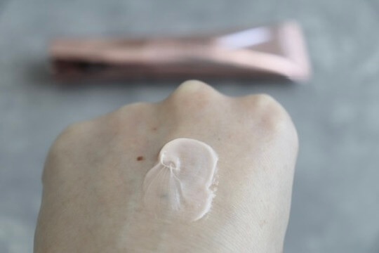 友利新さんおすすめ|ワンバイコーセー ザ リンクレス W 使用レビュー&口コミ!シワ改善美容液の効果・評判・感想・特徴など