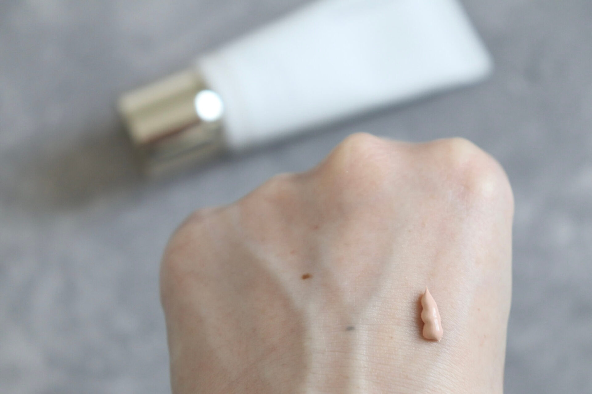 小嶋陽菜さんベスコス!スック スキンケア クリーム ティント 使用レビュー&スウォッチ!口コミ・効果・評判・感想・特徴など