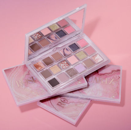 Huda Beauty】ローズクォーツアイシャドウパレット