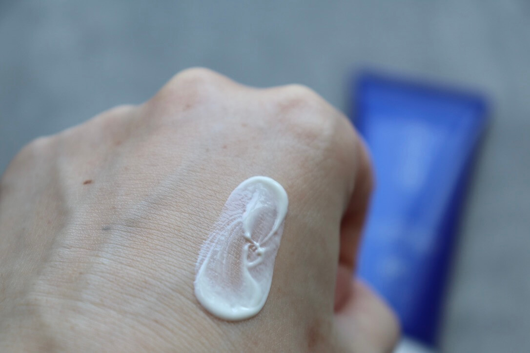 雪肌精 スキンケア UV エッセンス ジェル N 使用レビュー!口コミ・効果・評判・感想・特徴など