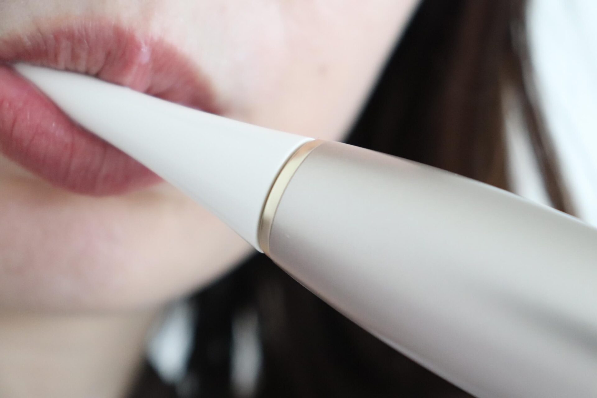 MiiS LIFT BRUSH 電動歯ブラシ 使用レビュー&口コミ|リフトアップの効果や評判・感想・使い方・特徴など