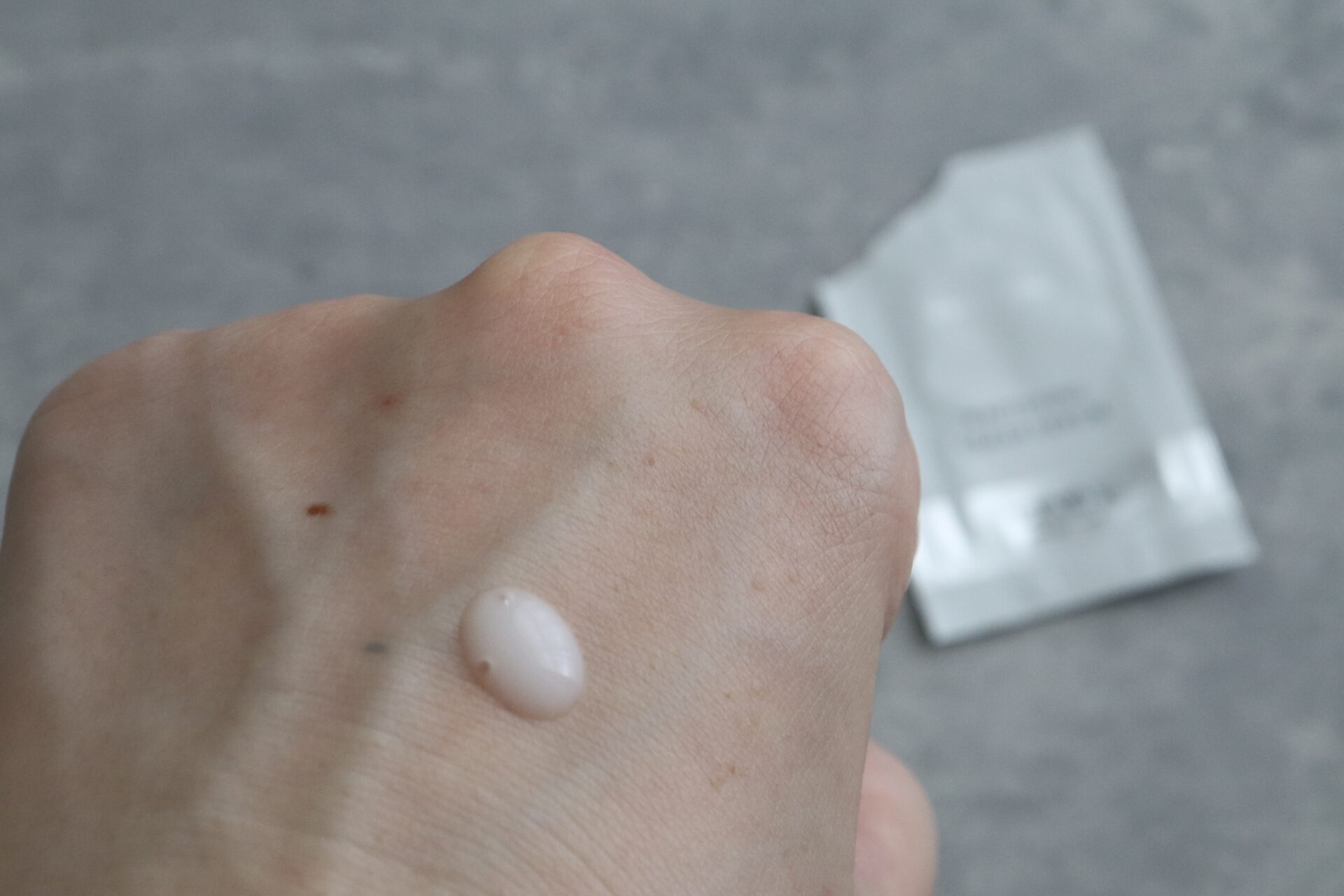 ETVOS パーフェクトキット 使用レビュー|薬用 ホワイトニングクリアセラムW(美白美容液)