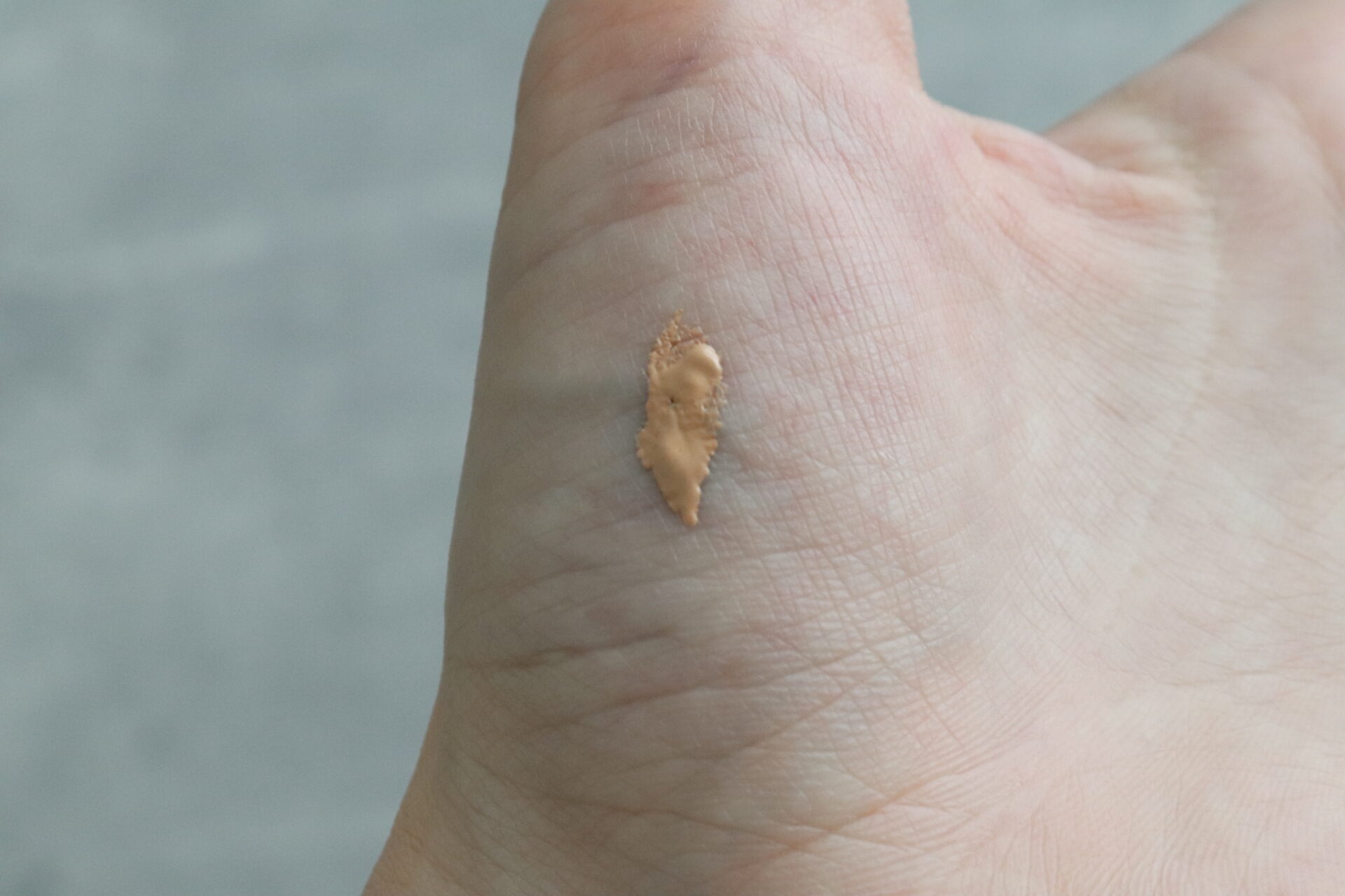 ETVOS パーフェクトキット 使用レビュー|ミネラルインナートリートメントリキッドコンシーラー